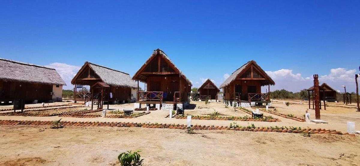 Cap Kimony Otel Morondava Dış mekan fotoğraf
