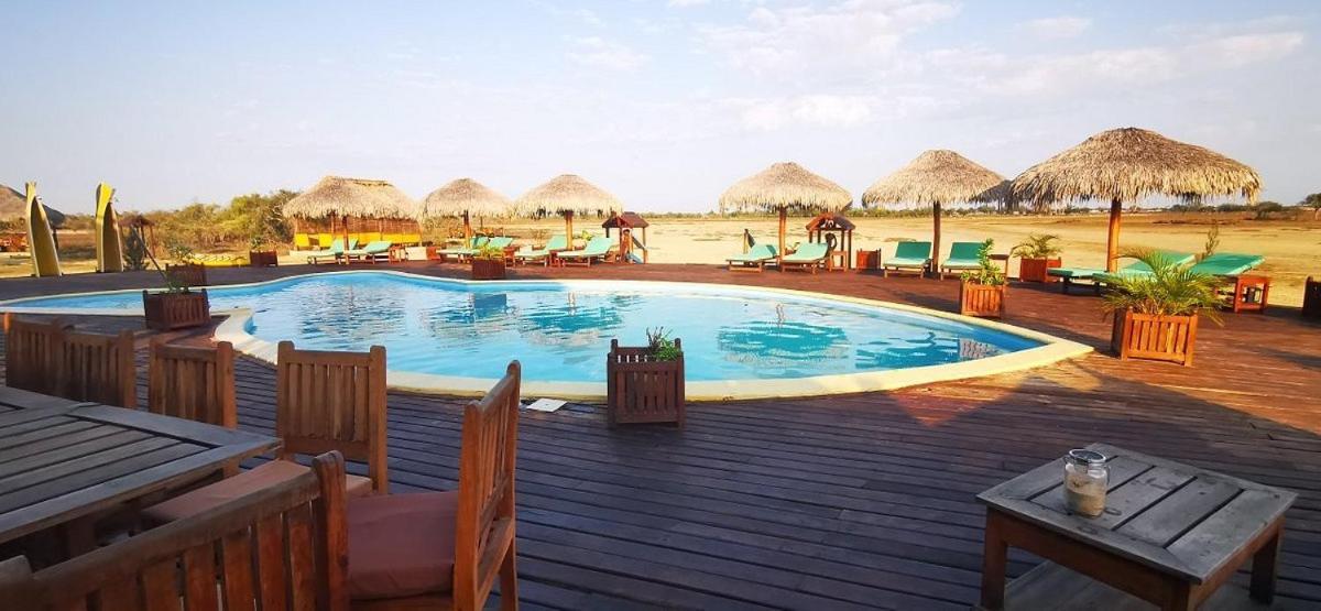 Cap Kimony Otel Morondava Dış mekan fotoğraf